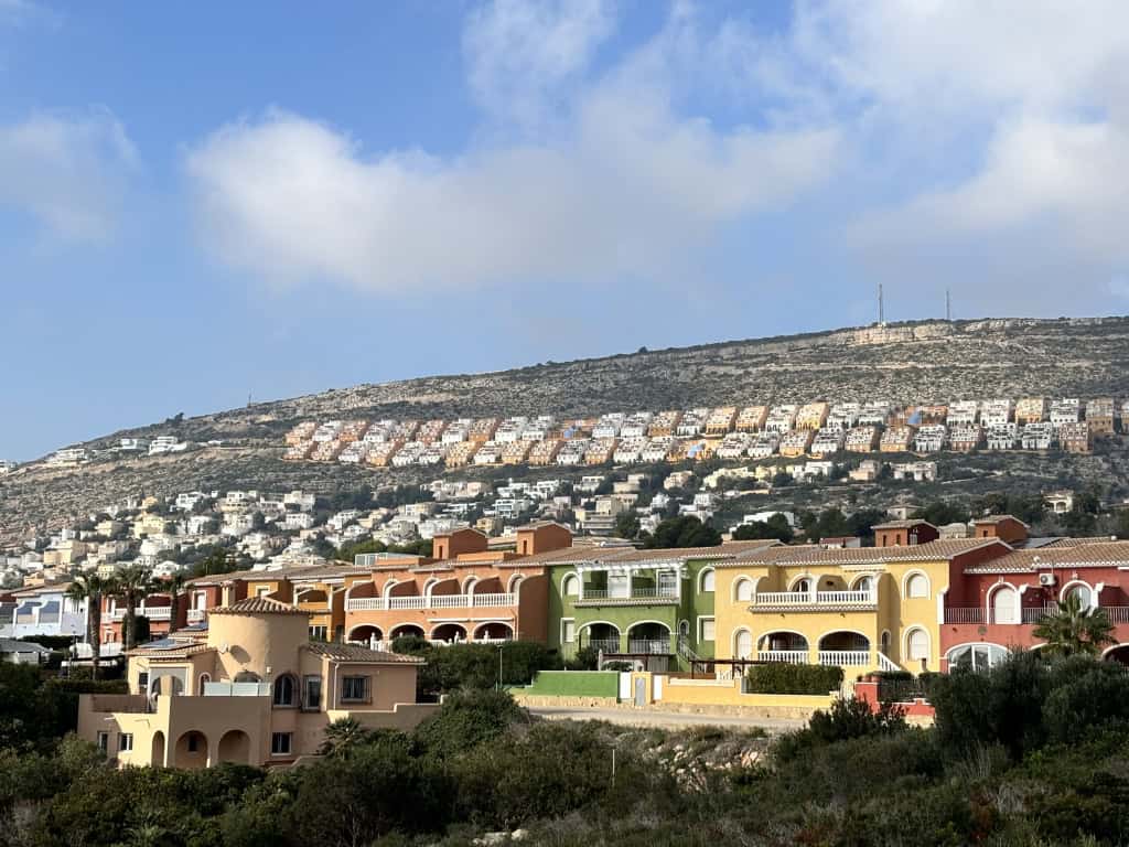 Cumbre del Sol apartments