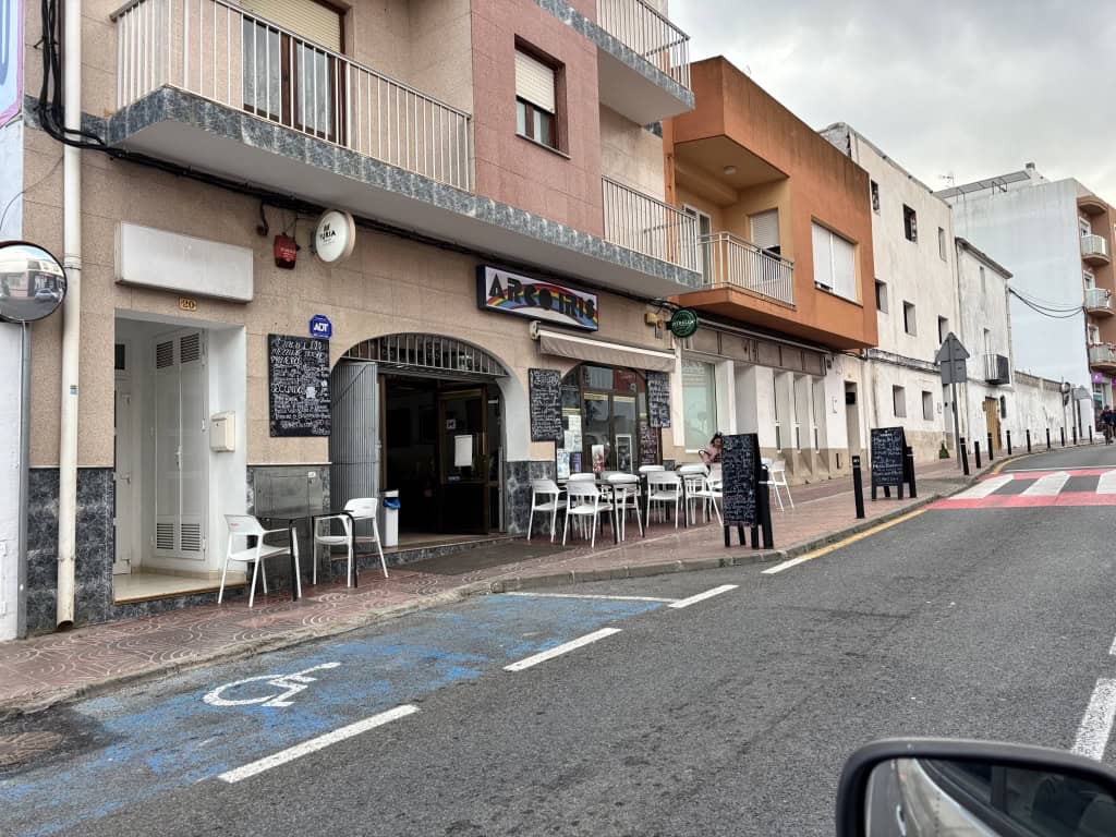 Rainbow Bar, Benitachell